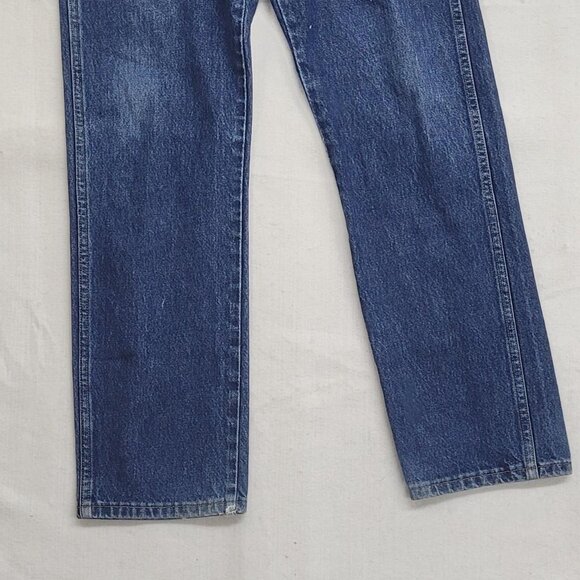 Wrangler Blue Jeans | Size 32x30 | Straight Leg | Relaxed Fit | Classic Men’s De - Picture 3 of 8
